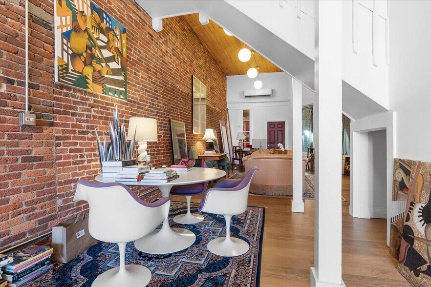 More Photos Of 107 W Main St, Grass Valley Storefront Retail Office For Sale