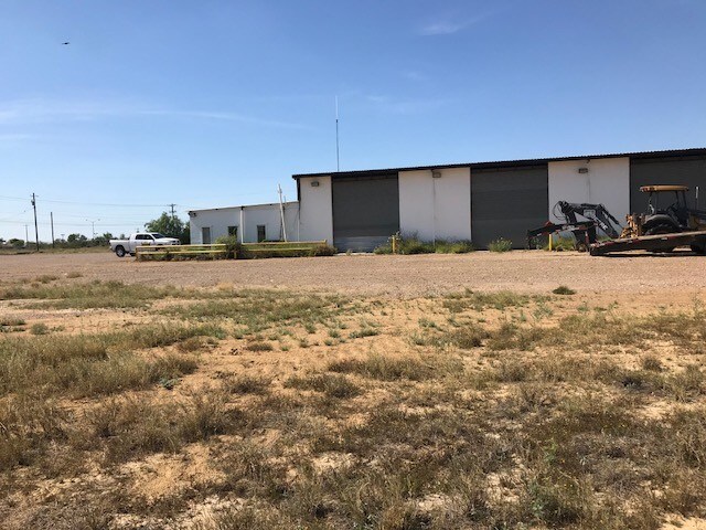 More Photos Of 5215 S Zapata Hwy, Laredo Warehouse For Sale