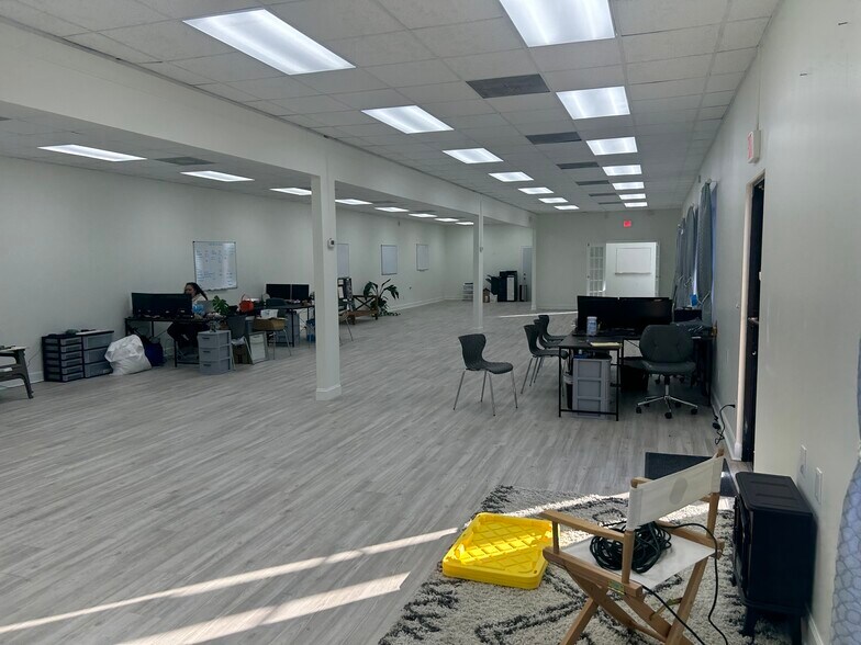 More Photos Of 101 Mattie M Kelly Blvd, Destin Light Distribution For Lease