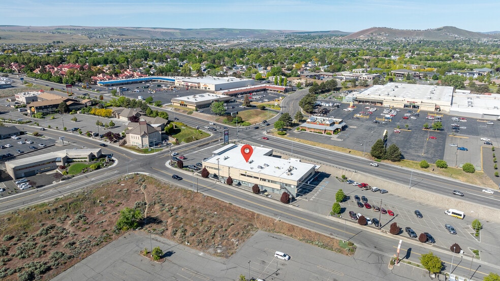 More Photos Of 830 N Columbia Center Blvd, Kennewick Loft Creative Space For Lease