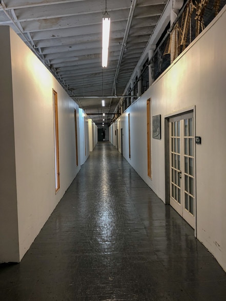 More Photos Of 500-530 Nepperhan Ave, Yonkers Showroom For Lease