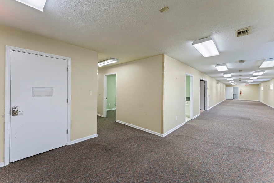 More Photos Of 3325 University Blvd E, Tuscaloosa Drugstore For Sale