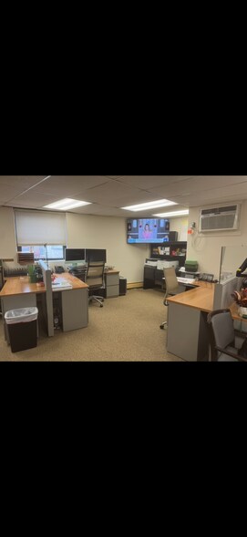 More Photos Of 3632 Kingsbridge Ave, Bronx Storefront For Lease