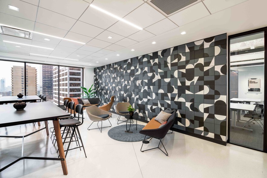 More Photos Of 30 S 17th St, Philadelphia Coworking Space