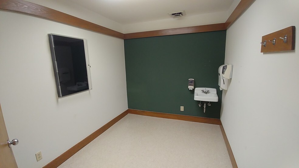 More Photos Of 556 Memorial Drive Ext, Greer Medical For Lease