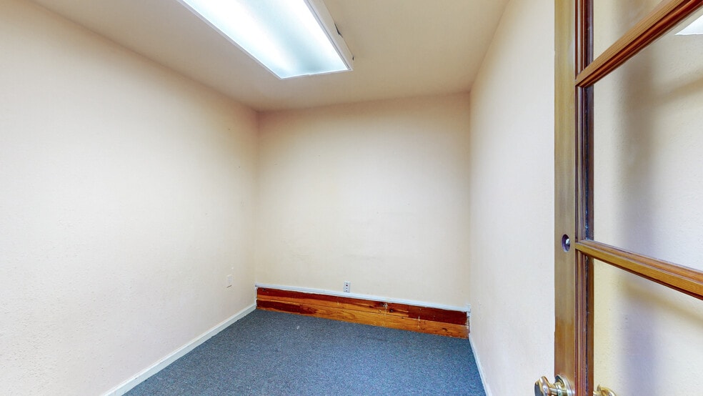 More Photos Of 1001-1019 Camelia St, Berkeley Storefront Retail Office For Lease