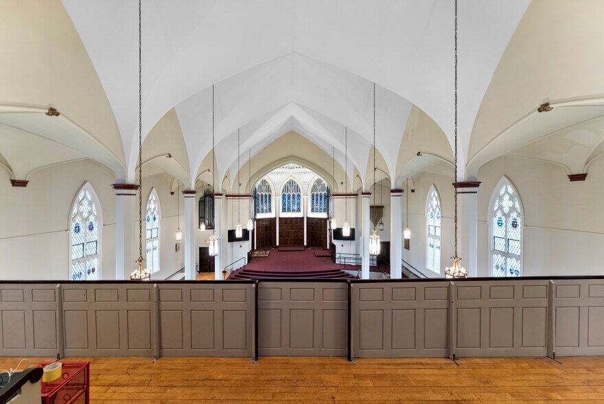 More Photos Of 180 Merrimack St, Lowell Religious Facility For Sale