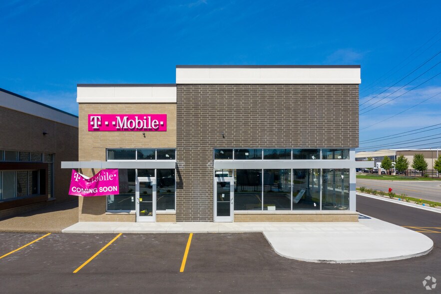 More Photos Of 110-132 Ann Arbor Rd W, Plymouth Freestanding For Lease