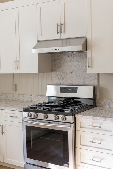More Photos Of 811 Davis St, Santa Rosa Apartments For Sale