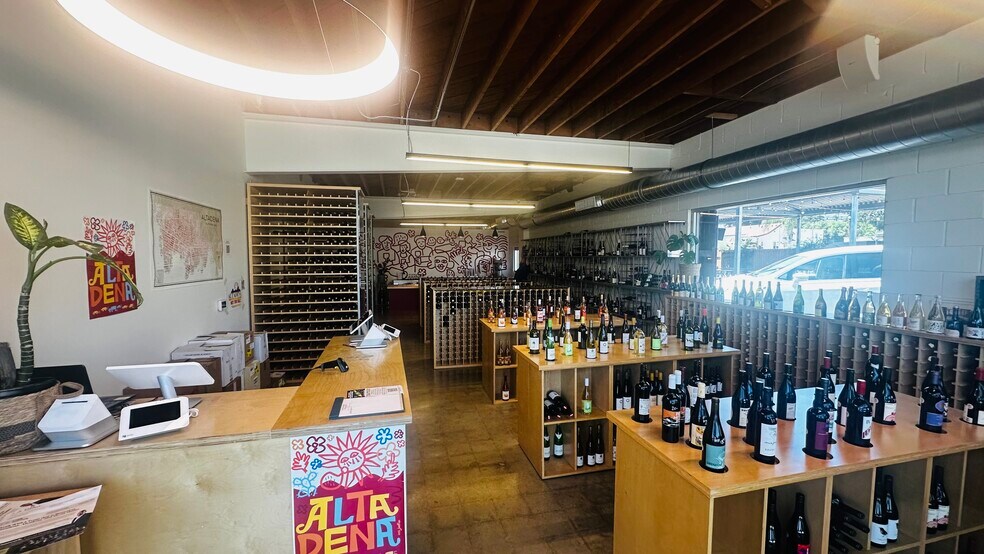 More Photos Of 2311 Lincoln Ave, Altadena Freestanding For Lease