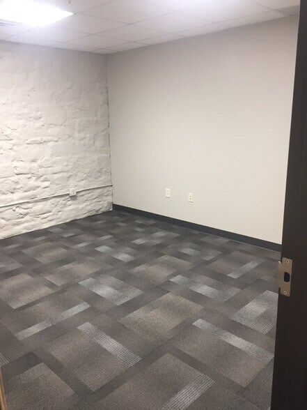 More Photos Of 815 O St, Lincoln Storefront Retail Office For Lease