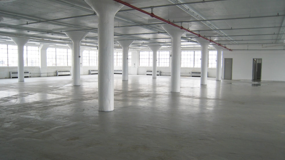 More Photos Of 3913 2nd Ave, Brooklyn Warehouse For Lease