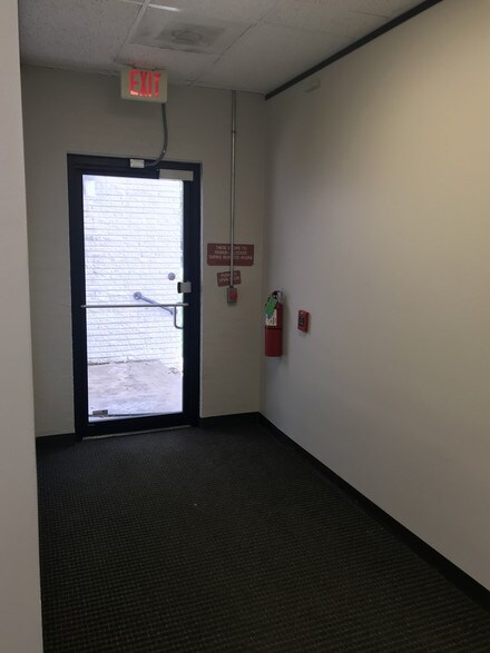 More Photos Of 1115 Gemini St, Houston Loft Creative Space For Lease