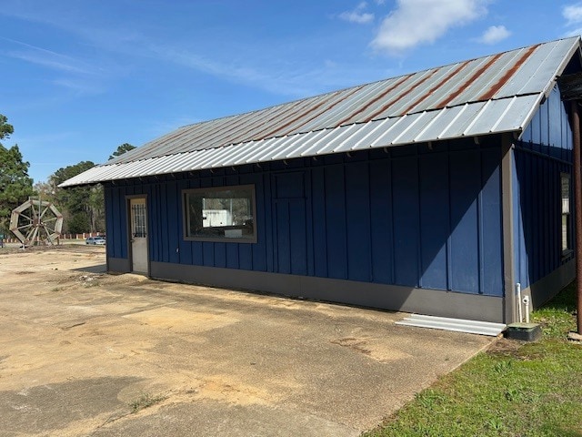 More Photos Of Texas State Hwy 155, Frankston Showroom For Sale