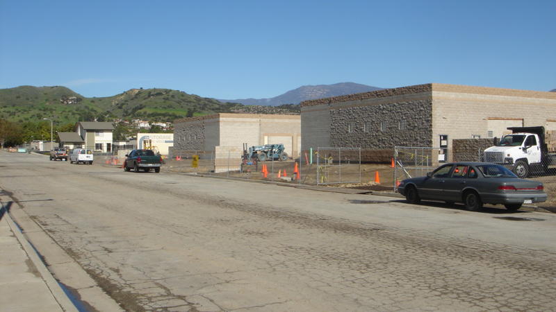 More Photos Of 110 Calavo St, Santa Paula Warehouse For Lease
