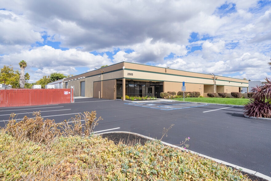 More Photos Of 2505 Amaral Ct, Hayward Warehouse For Sale