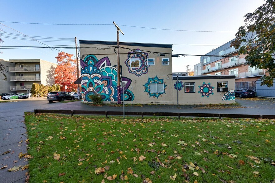 More Photos Of 941 Kings Rd, Victoria Office For Sale