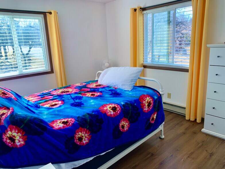 More Photos Of 110-116 Baldwin St, Granite Falls Apartments For Sale