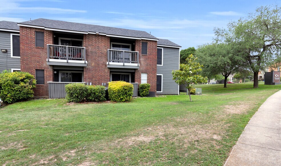 More Photos Of 13050 Park Xing, San Antonio Apartments For Sale