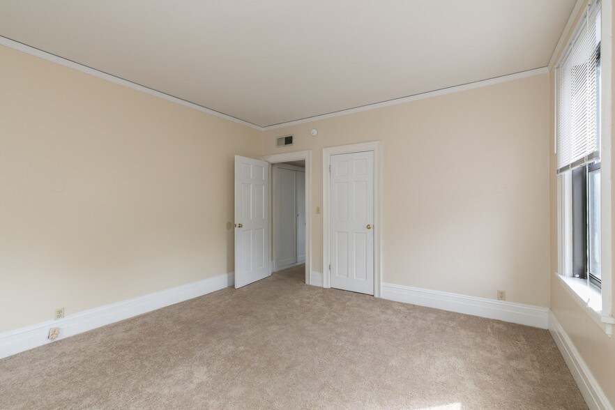 More Photos Of 870 Vine St, Chattanooga Apartments For Lease