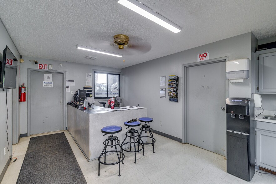 More Photos Of 1900 Old Natchitoches Rd, West Monroe Industrial For Sale