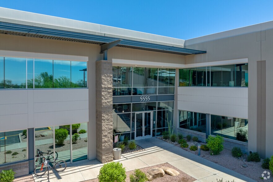 More Photos Of 5555 E Van Buren St, Phoenix Office For Lease