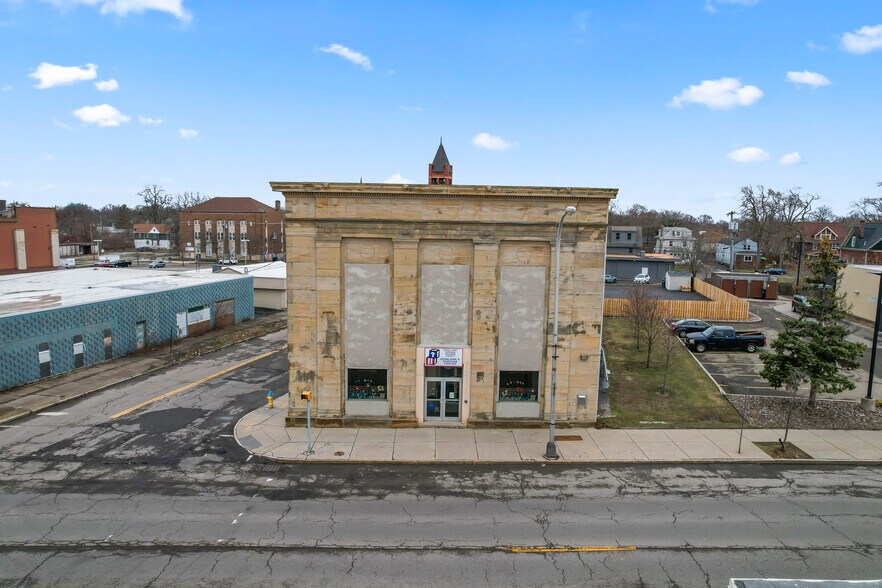 Primary Photo Of 1631 Main St, Niagara Falls Industrial For Sale