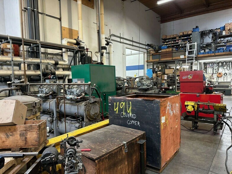 More Photos Of 2840 NW 35th Ave, Portland Warehouse For Sale