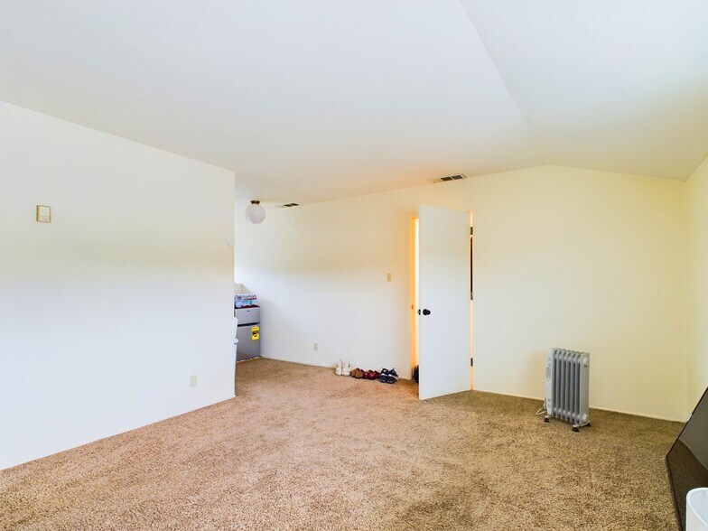 More Photos Of 4456 Manzanita Ave, Clearlake Storefront Retail Office For Sale