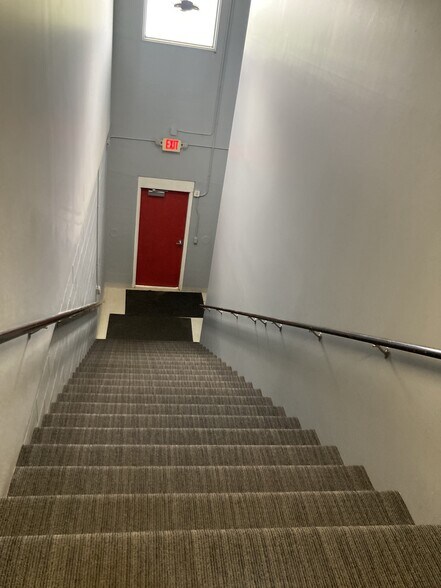 More Photos Of 26200 S Whiting Way, Monee Warehouse For Lease