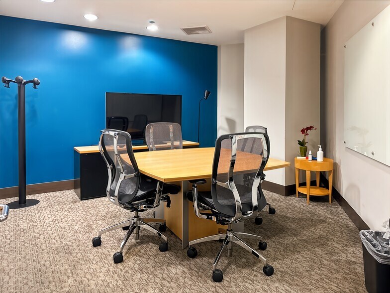 More Photos Of 900 E Hamilton Ave, Campbell Coworking Space