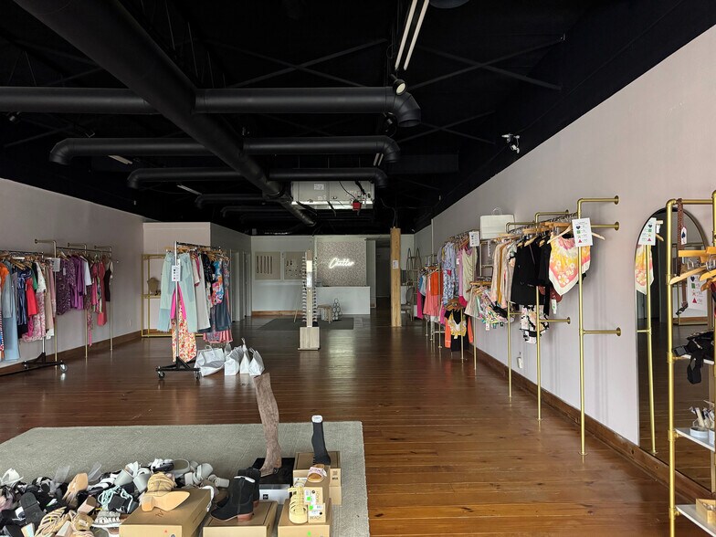 More Photos Of 1827 N Columbia St, Milledgeville Storefront For Lease