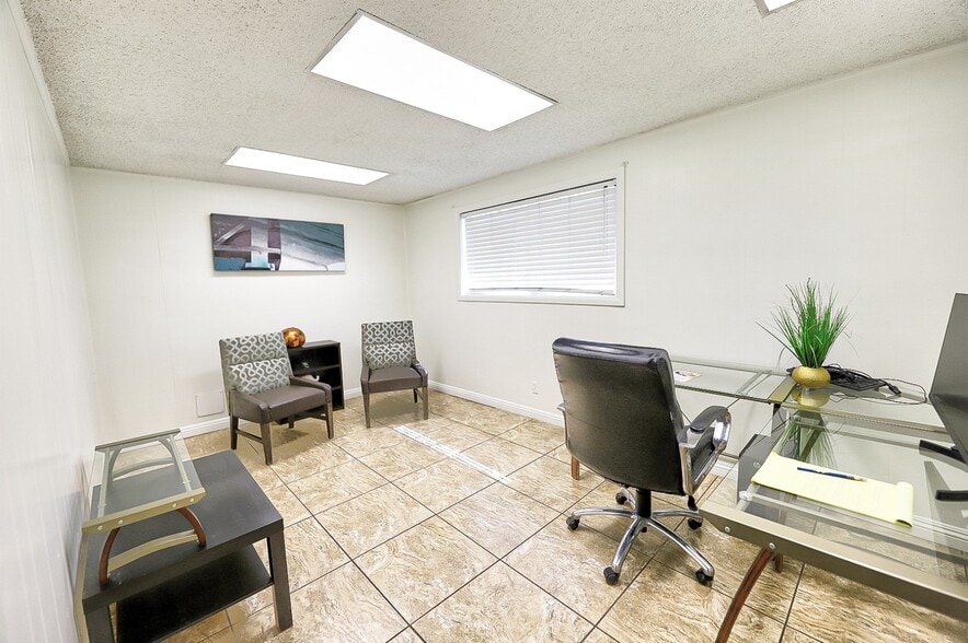More Photos Of 1701 S Eastern Ave, Las Vegas Office For Sale