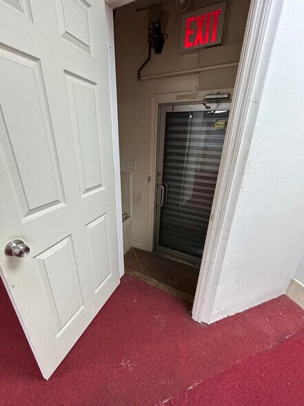More Photos Of 1025 Rogers Ave, Brooklyn Storefront For Lease