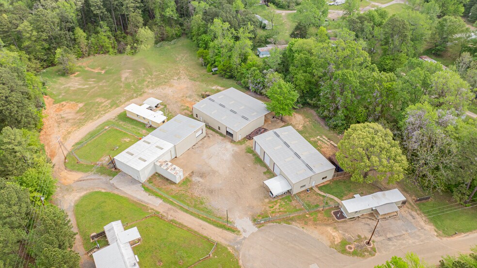 More Photos Of 434 Gamel rd, Longview Flex For Sale