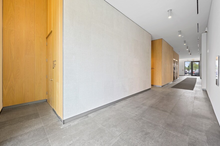 More Photos Of 1695 NW 110th Ave, Miami Office For Lease