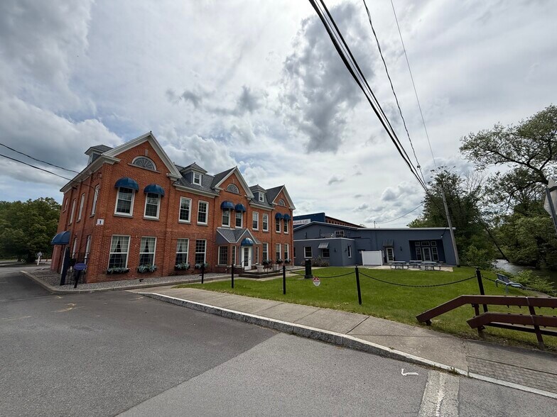 More Photos Of Building 1 Bleachery Pl Pl, Chadwicks Office For Sale