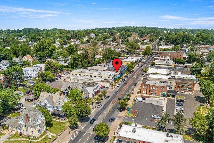 More Photos Of 136-142 S Easton Rd, Glenside Storefront Retail Office For Lease