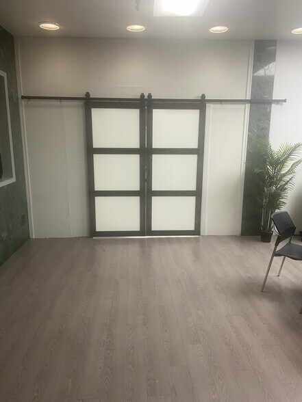 More Photos Of 1025 Fulton St, Fresno Office For Sale