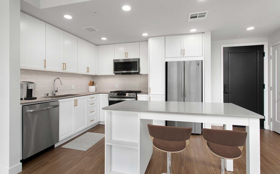 More Photos Of 185 S State College Blvd, Brea Apartments For Lease