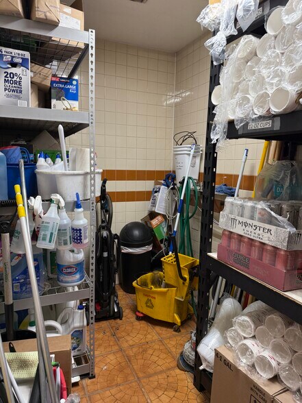 More Photos Of 35493 Kalifornsky Beach Rd, Soldotna Specialty For Sale