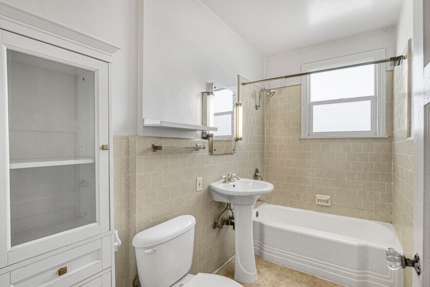 More Photos Of 1437 Lucile Ave, Los Angeles Multifamily For Sale