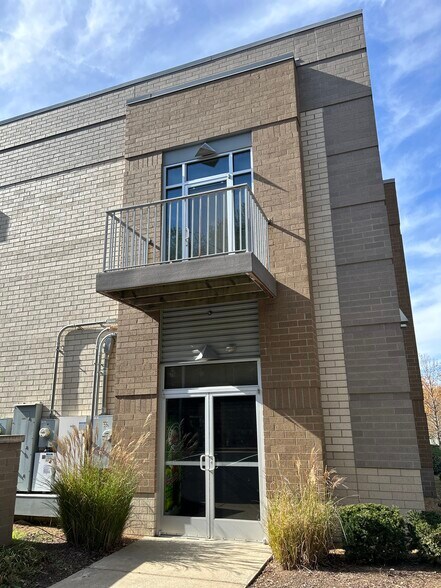 More Photos Of 310 Billingsly Ct, Franklin Medical For Sale