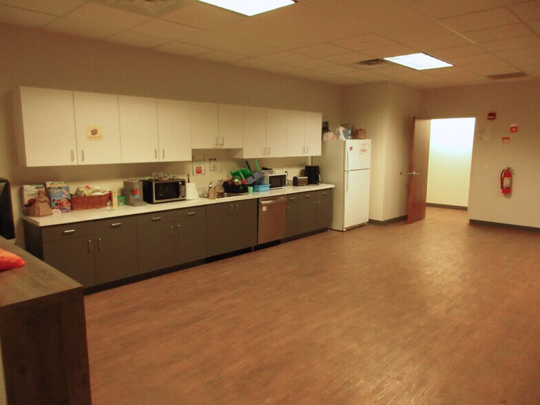 More Photos Of 7350 Tilghman St, Allentown Medical For Lease