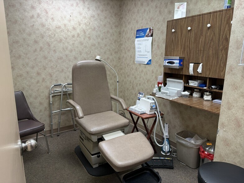 More Photos Of 50 Berkshire Ct, Wyomissing Medical For Lease