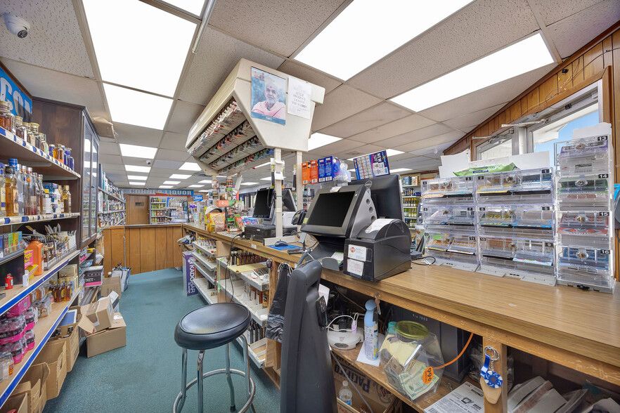 More Photos Of 100 S Brookville Pike, West College Corner Freestanding For Sale