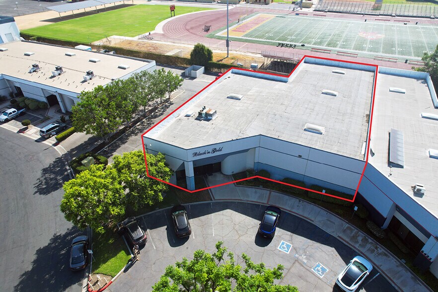 Primary Photo Of 6433 Alondra Blvd, Paramount Distribution For Sale