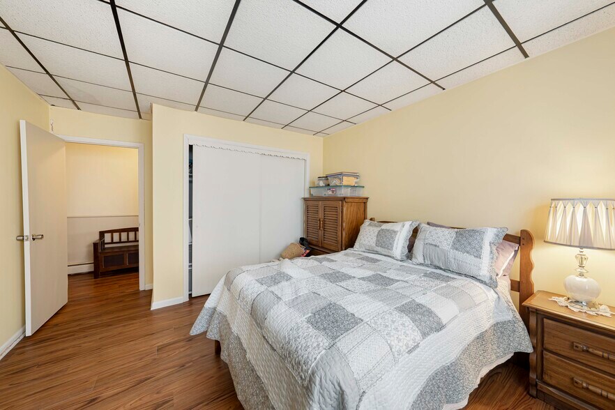More Photos Of 46 Marion St, Port Reading Restaurant For Sale