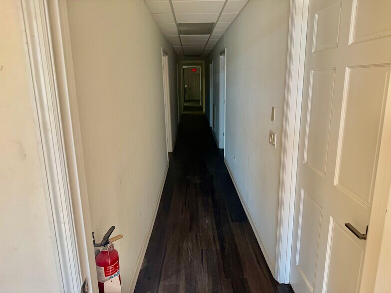 More Photos Of 105 S Jefferson Ave, Eatonton Office For Sale