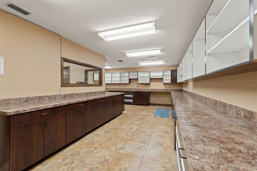 More Photos Of 10507 Spring Hill Dr, Spring Hill Medical For Lease